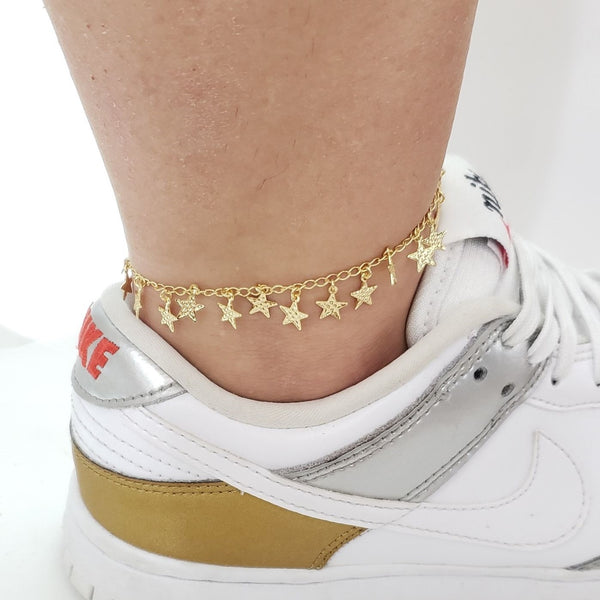TOBILLERA DE TEJIDO AROS CON COLGANTES DE ESTRELLAS