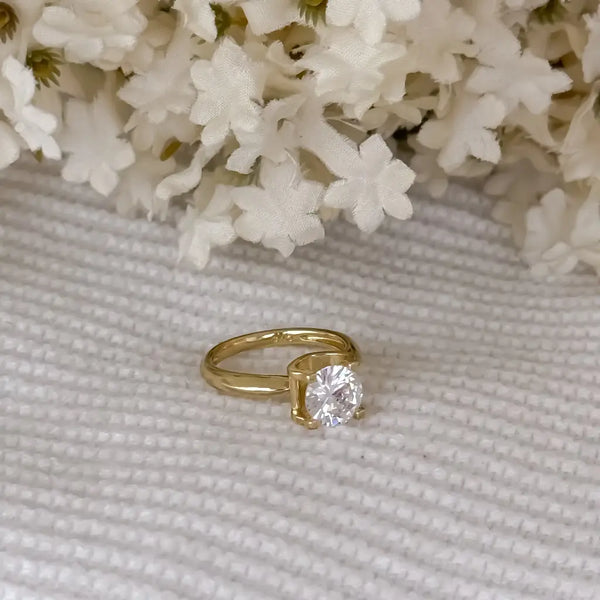 Argolla De Matrimonio De Dama De Diseño Delgado Con Cristal Amurallado