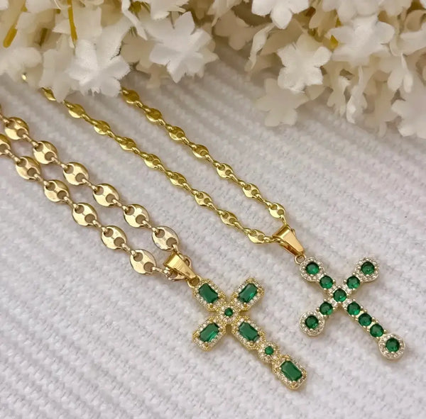 Cadenas De Caballero De Tejido Gucci Con Dijes De Cruces Verdes. (UNIDADES INDIVIDUALES)