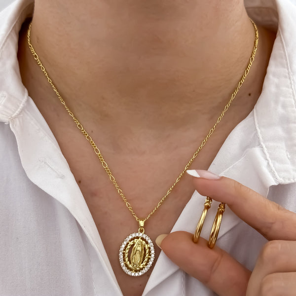 Conjunto De Dama Con Cadena De Tejido Cartier Fina, Dije De La Virgen De Guadalupe y Candongas.
