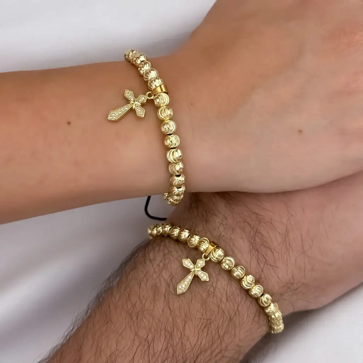 Manillas Para Parejas De Balines Italianos De 4mm Con Dije De Cruz Cristal