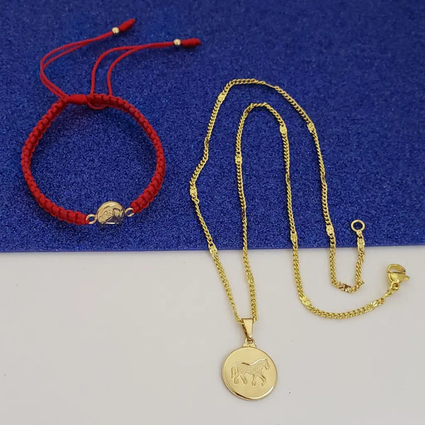 Conjunto De Niños De Caballo + Cadena De Tejido Cubana Con Destellos + Dije + Manilla Con Herraje De Caballo. (Cadena De 40cm-2mm De Grosor)