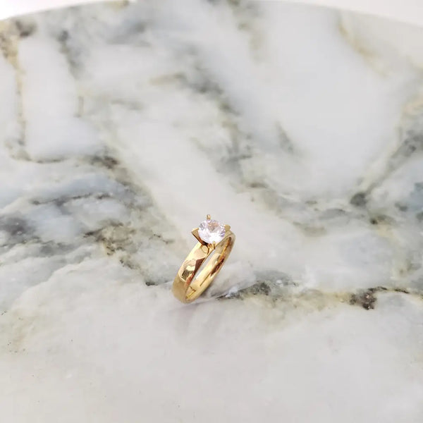 Anillo De Dama De Diseño Liso Ovalado Con Piedra Cristal